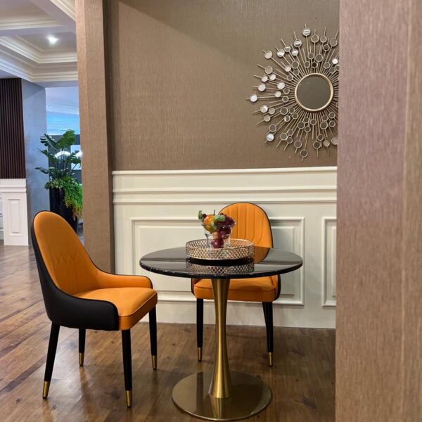 VICO Round Table Set